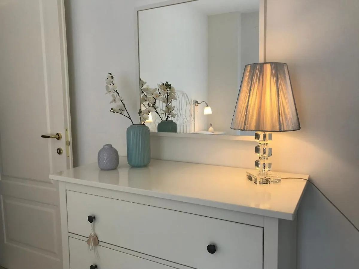 아볼라 Casa Vacanze Borgo Marinaro 빌라 0*,  이탈리아